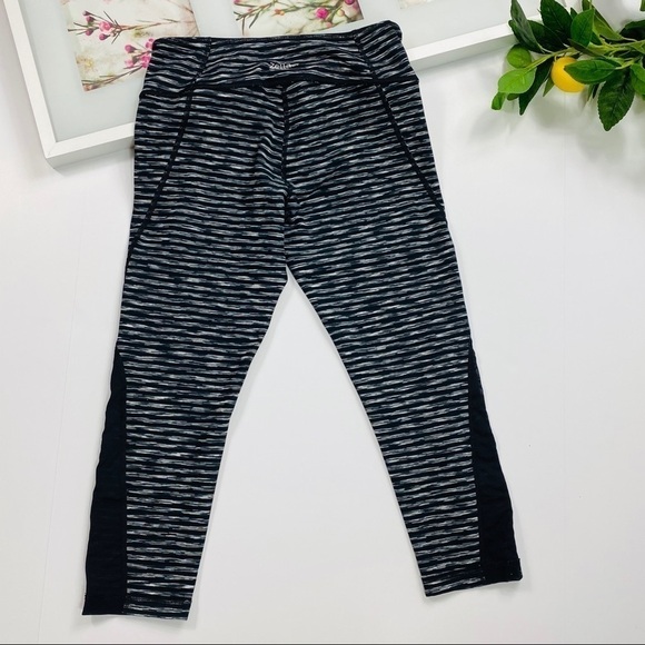 Zella Capri Leggings Sz S Striped - Picture 2 of 7